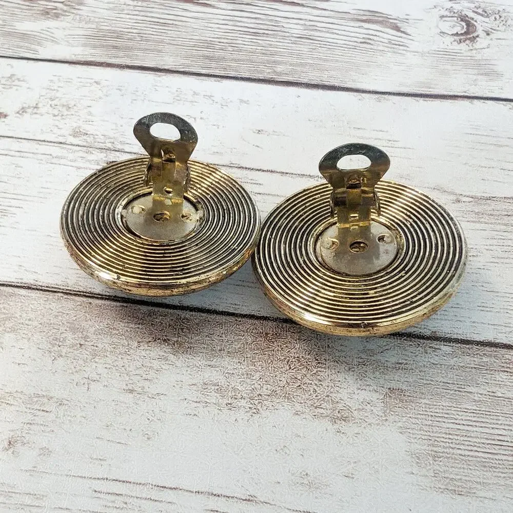 Vintage clip earrings